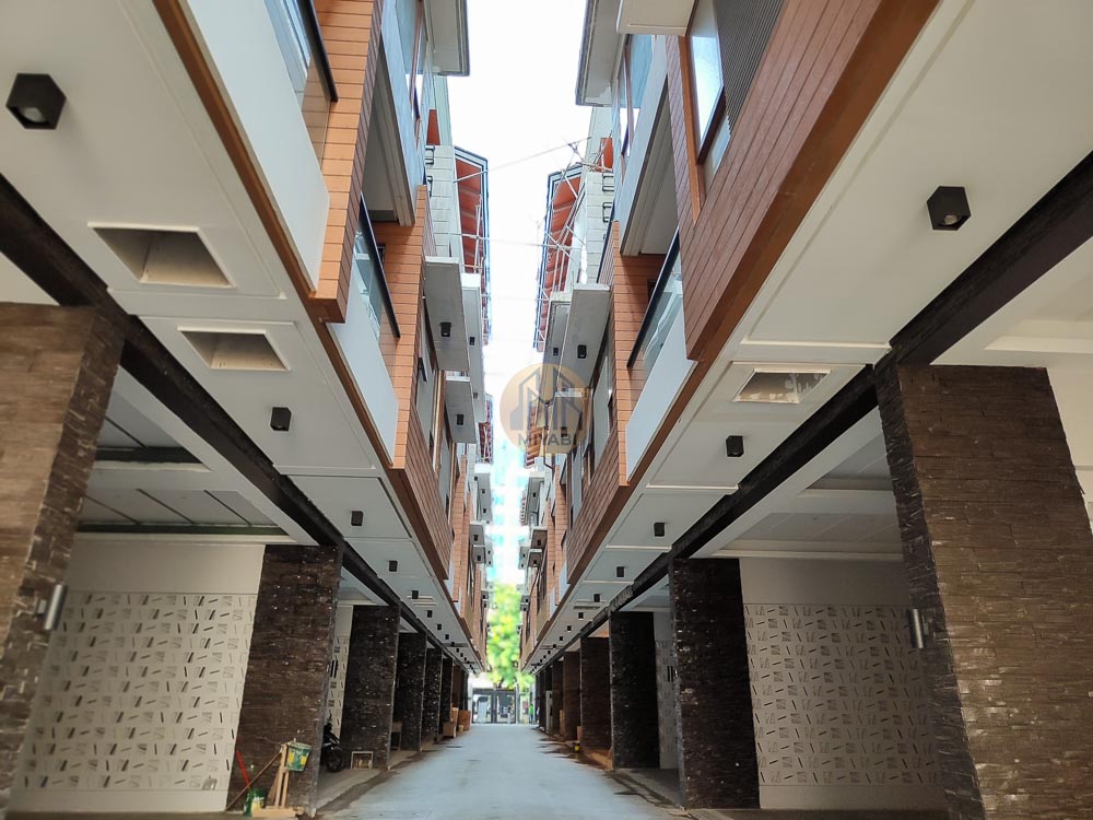 4-Storey Townhouse For Sale in Quiapo, Manila | ₱48M