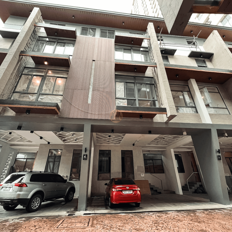 Expertly Built: 4-Storey Townhouse For Sale in Kristong Hari, Quezon City | ₱57M