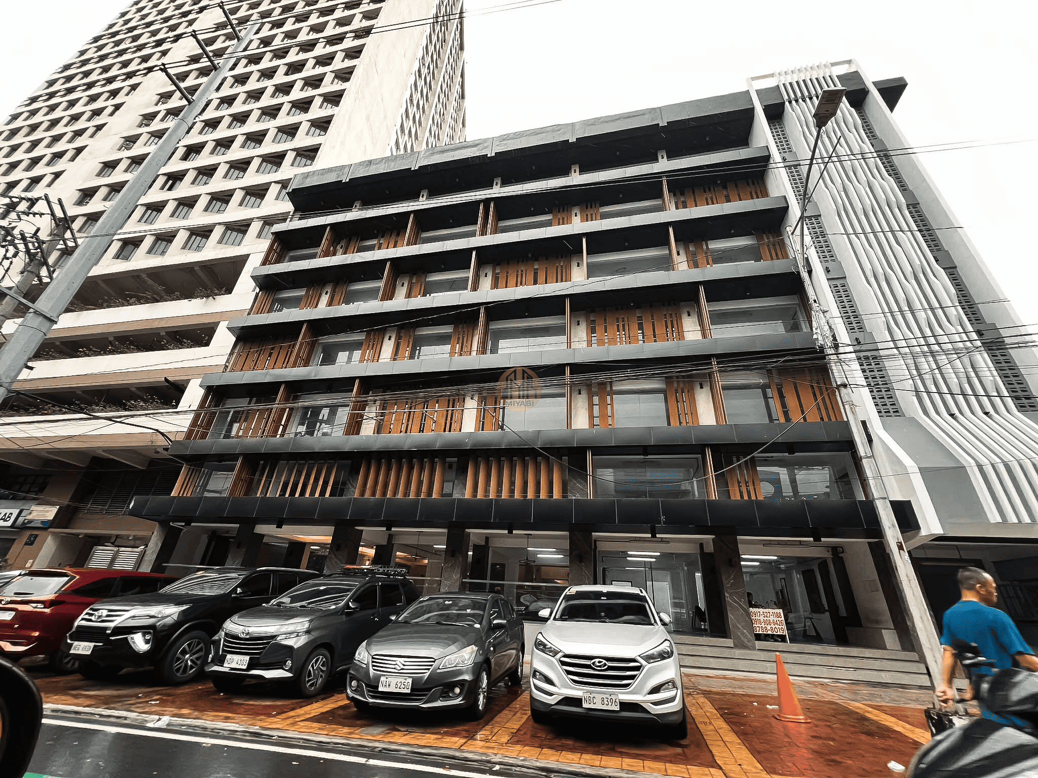 Proudly Standing: 8-Storey Commercial Townhouse Building For Sale in Kristong Hari, Quezon City | ₱600M