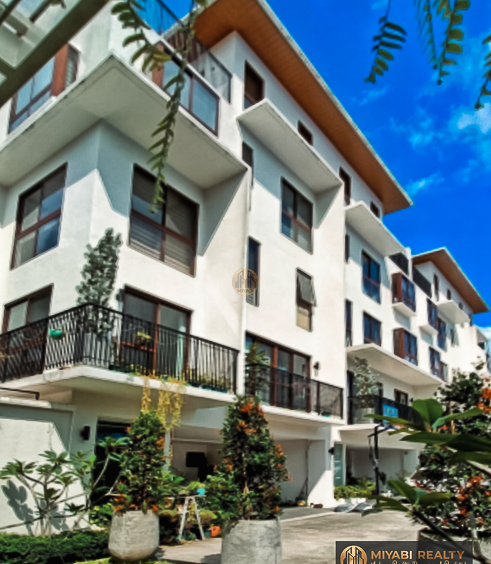 5-Storey Townhouse For Sale in Bagong Lipunan ng Crame, Quezon City | ₱45M