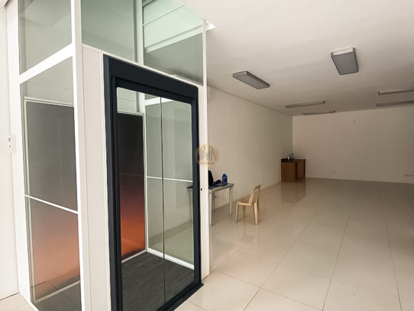 Peacefully Nestled: 4-Storey Commercial Townhouse For Sale in Kristong Hari, Quezon City | ₱75.3M
