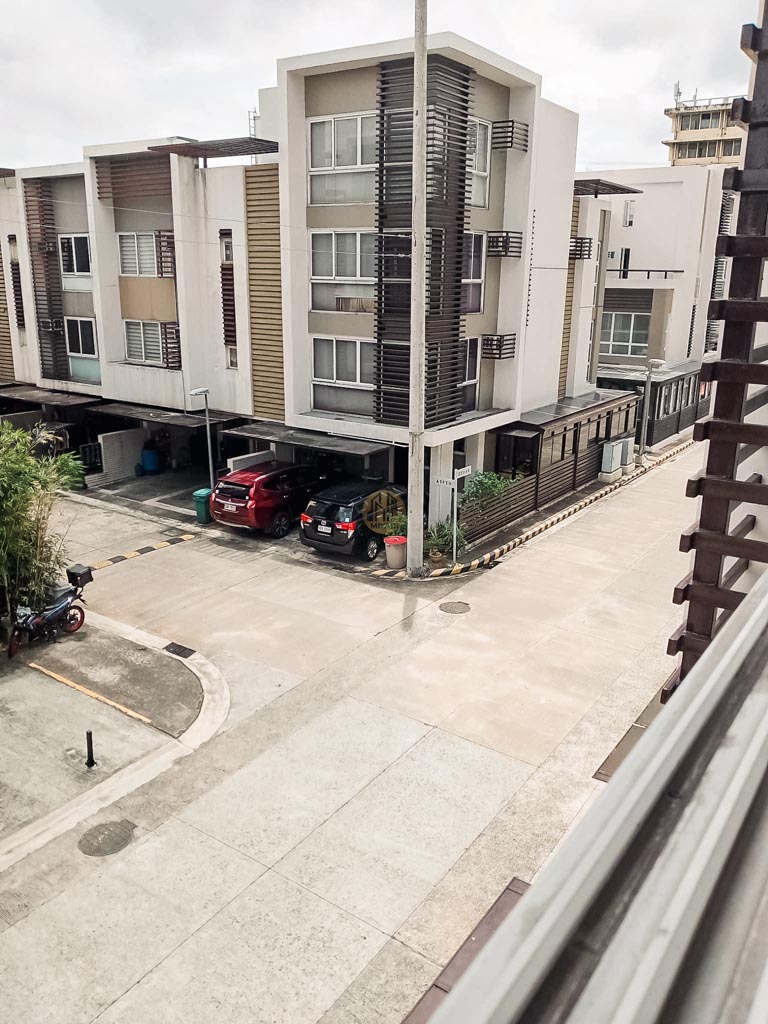 Neatly Planned: 4-Storey Townhouse For Sale in Obrero, Quezon City | ₱40.58M