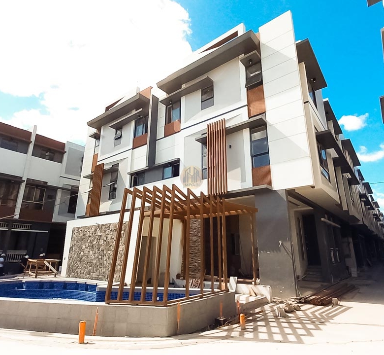Pre-Selling Townhouses at Introductory Price: 3-Storey Townhouse | Pugad Lawin, Quezon City | ₱26.6M