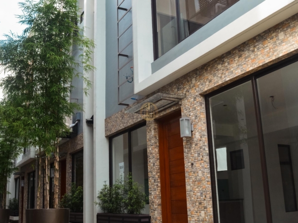 3-Storey Townhouse For Sale in Pasadeña, Quezon City | ₱46.81M