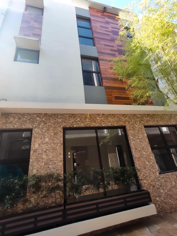 3-Storey Townhouse For Sale in Pasadeña, Quezon City | ₱46.81M