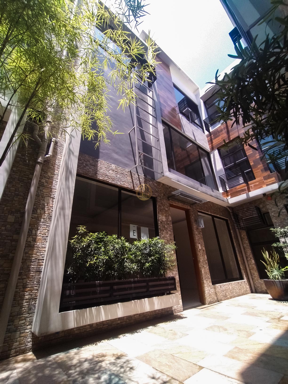 3-Storey Townhouse For Sale in Pasadeña, Quezon City | ₱46.81M